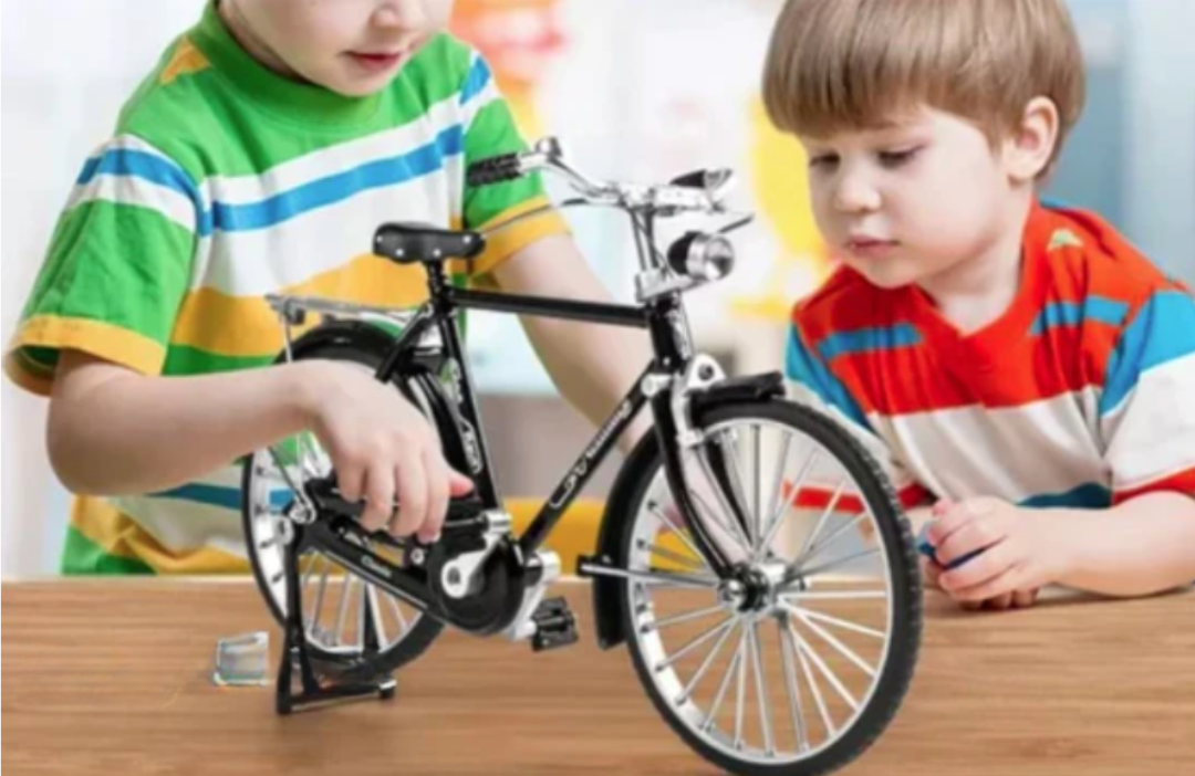 Kletshuts Bicycle - Do-It-Yourself-Fahrradmodell Maßstab Spielzeug